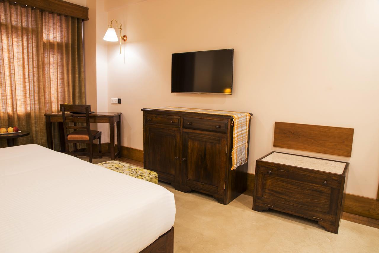 The Guwahati Address By Centre Point Extérieur photo